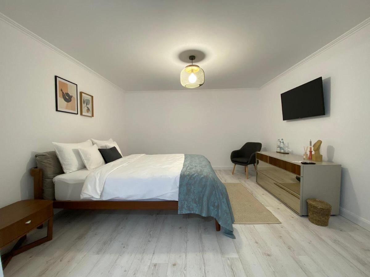 Cosy Apartments & Bistro Pufesti מראה חיצוני תמונה