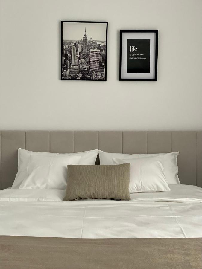 Cosy Apartments & Bistro Pufesti מראה חיצוני תמונה