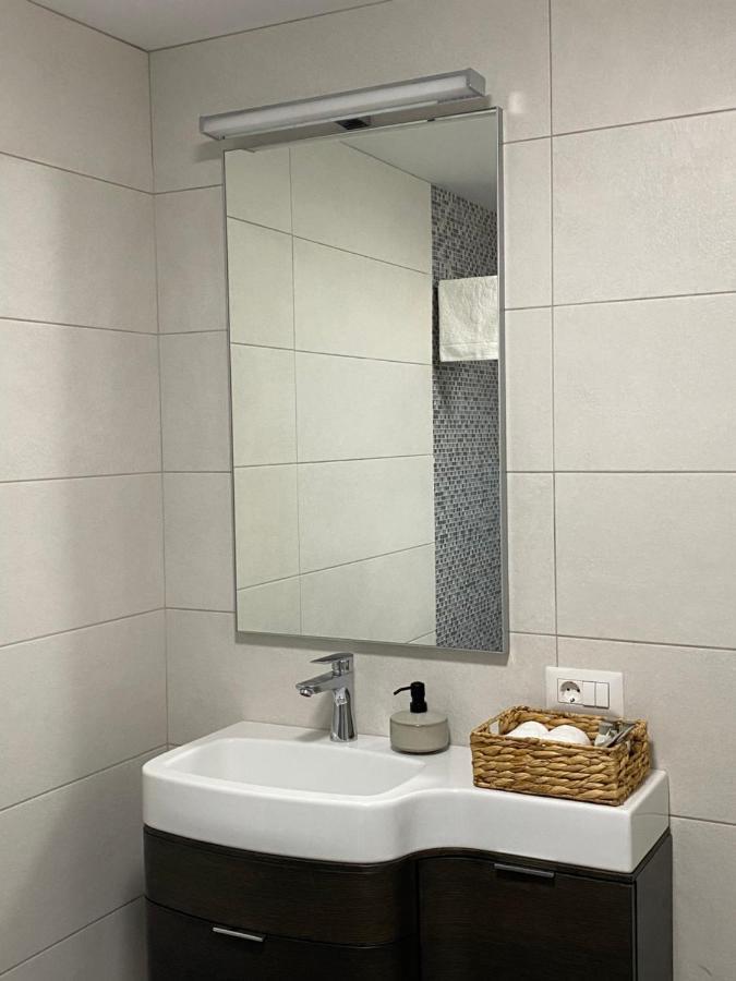 Cosy Apartments & Bistro Pufesti מראה חיצוני תמונה
