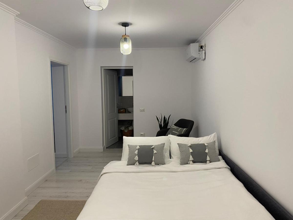 Cosy Apartments & Bistro Pufesti מראה חיצוני תמונה