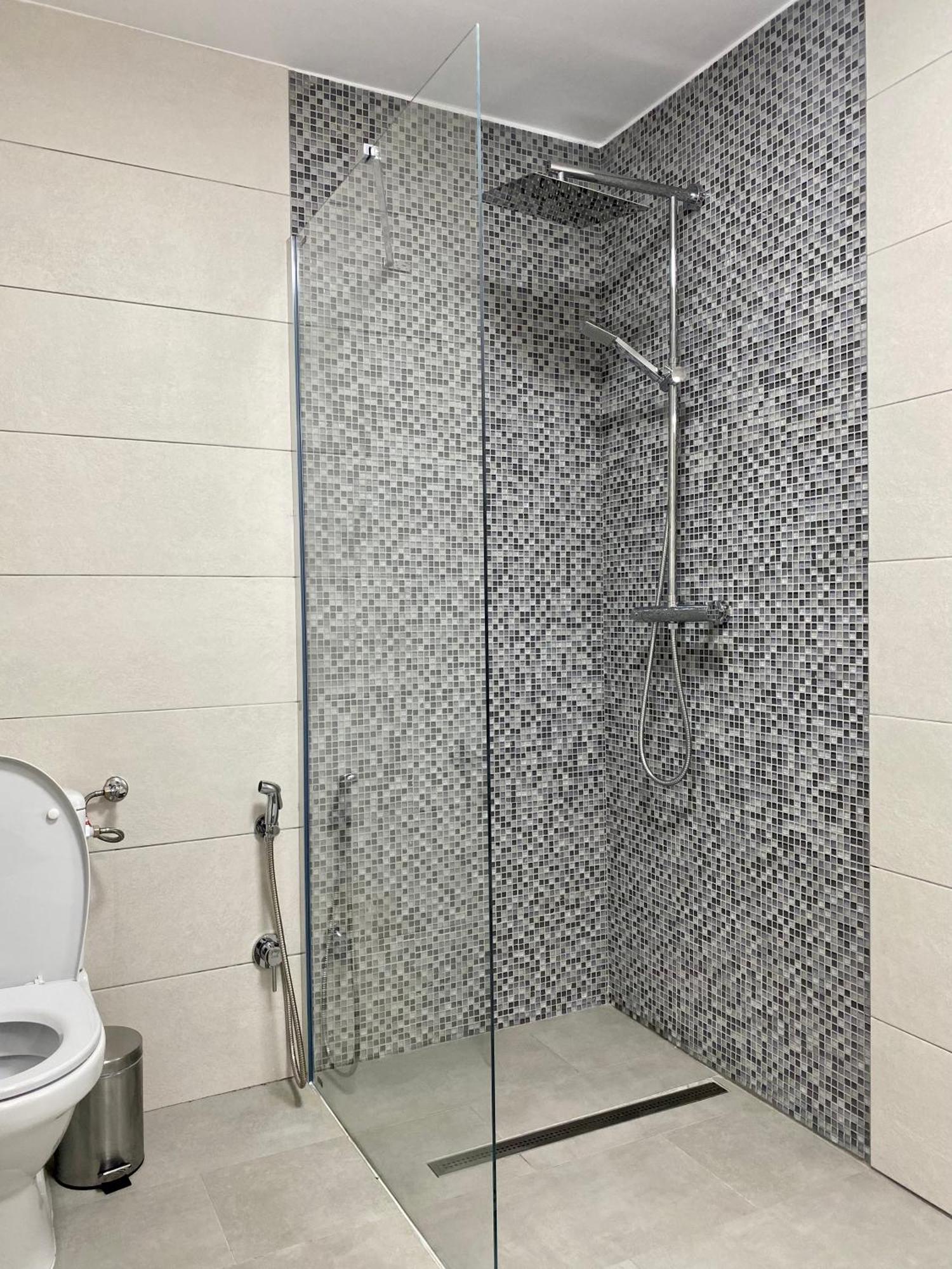 Cosy Apartments & Bistro Pufesti מראה חיצוני תמונה