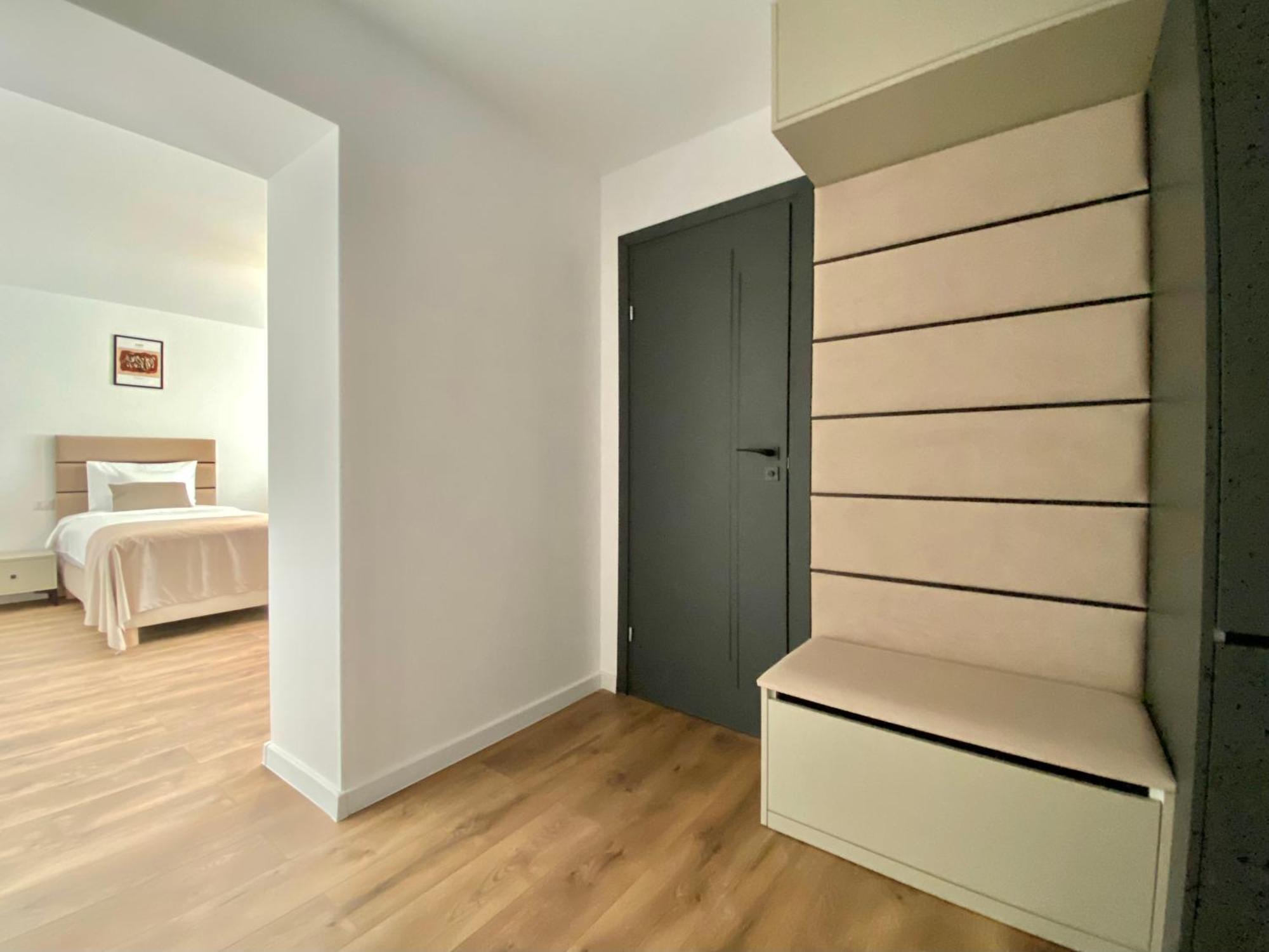 Cosy Apartments & Bistro Pufesti מראה חיצוני תמונה