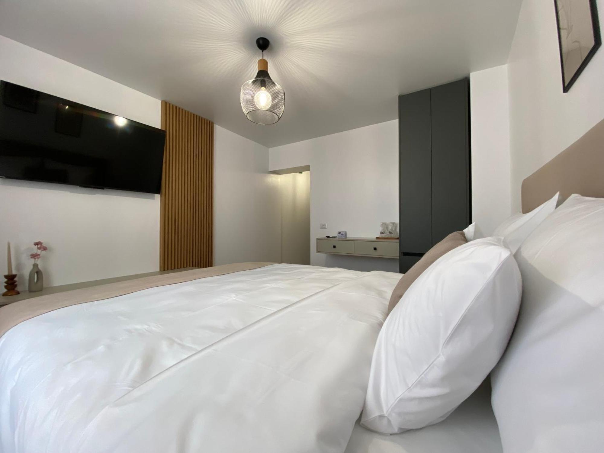 Cosy Apartments & Bistro Pufesti מראה חיצוני תמונה